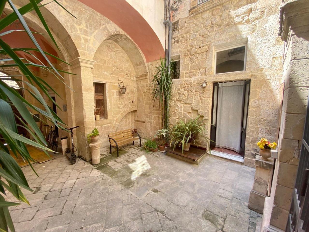 Antica Lecce Leilighet Eksteriør bilde